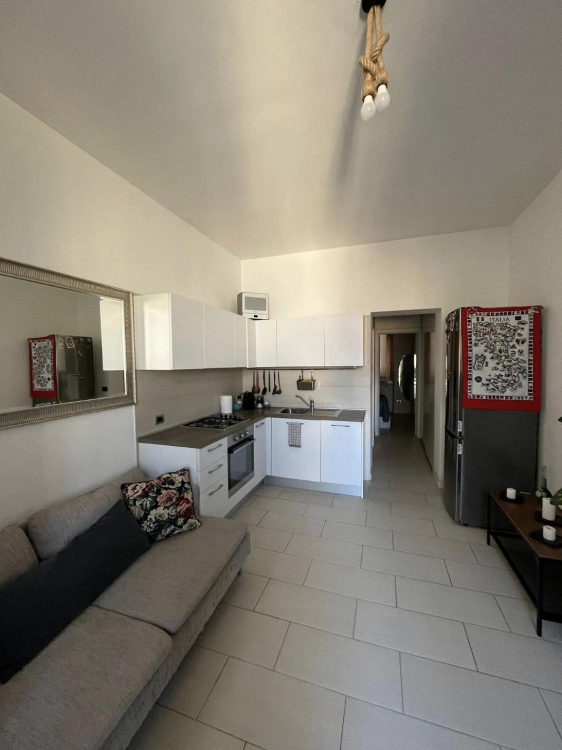 Entire House - Cute And Modern Flat, Very Well Connected To The Center Appartement
