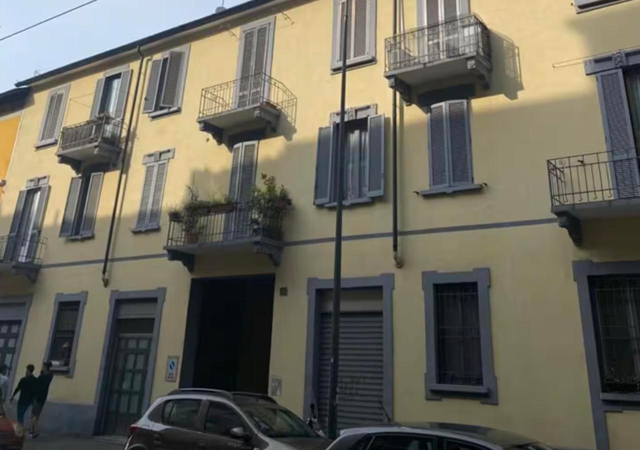 Entire House - Cute And Modern Flat, Very Well Connected To The Center Appartement Milan